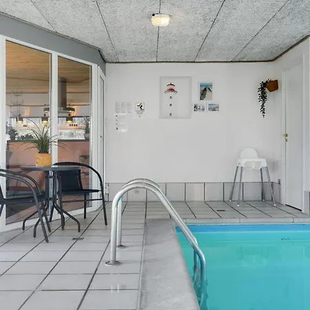 Cozy In Knebel With Indoor Swimming Pool Σπίτι διακοπών Skødshoved Strand