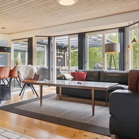 Cozy In Knebel With Indoor Swimming Pool Skødshoved Strand